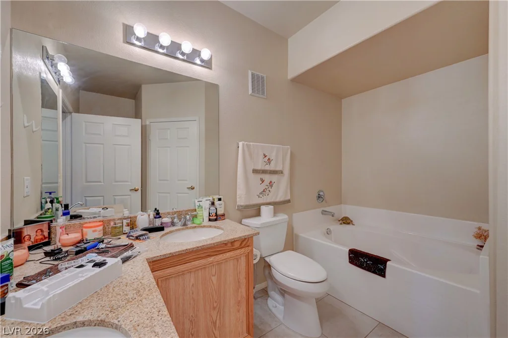 10001 Peace, Las Vegas, NV 89147