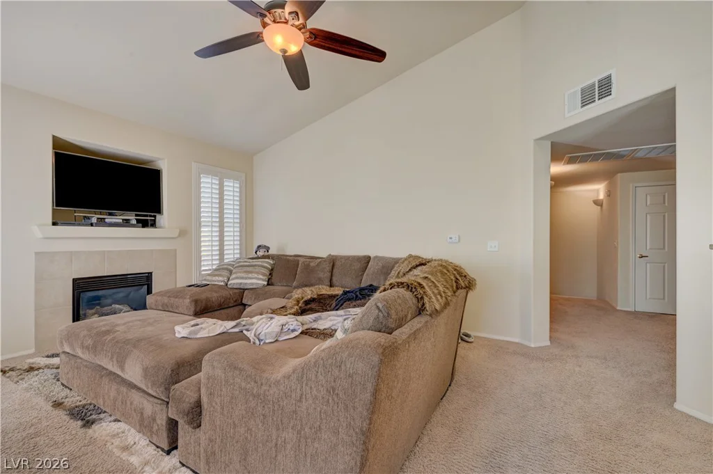 10001 Peace, Las Vegas, NV 89147