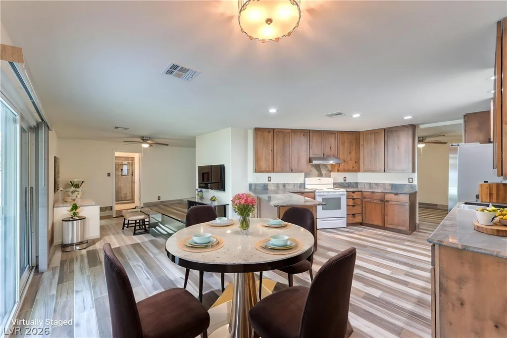 5854 Alfred, Las Vegas, NV 89108