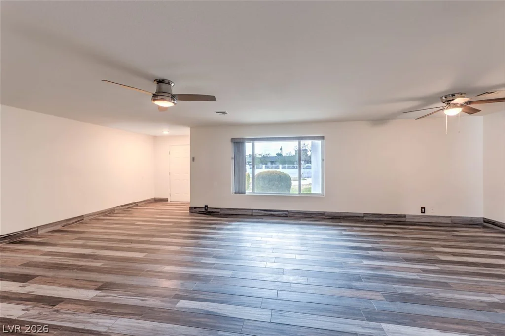 5854 Alfred, Las Vegas, NV 89108