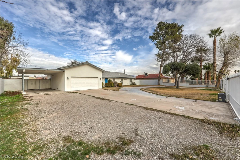 5854 Alfred, Las Vegas, NV 89108