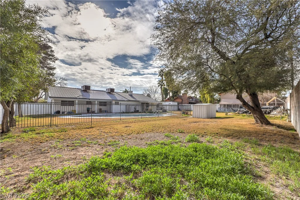 5854 Alfred, Las Vegas, NV 89108
