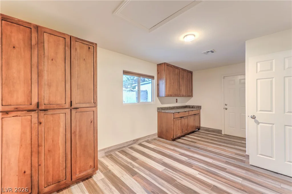5854 Alfred, Las Vegas, NV 89108