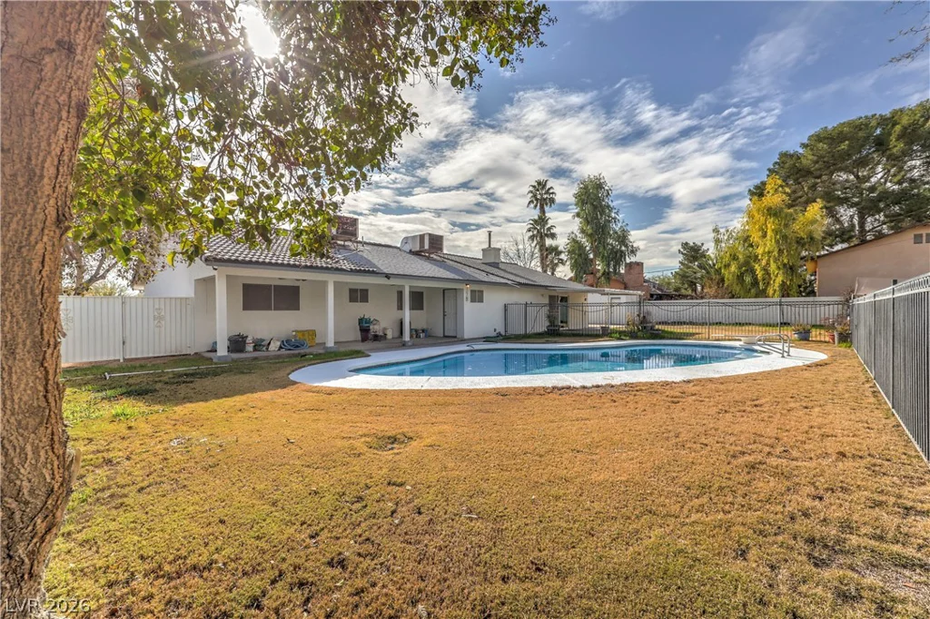 5854 Alfred, Las Vegas, NV 89108