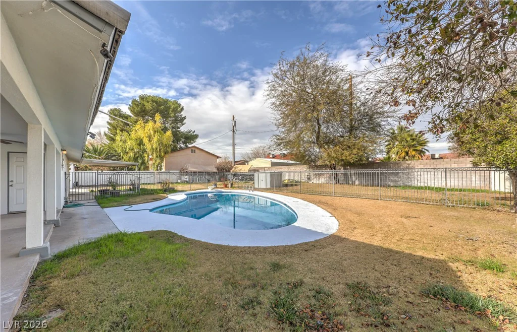 5854 Alfred, Las Vegas, NV 89108