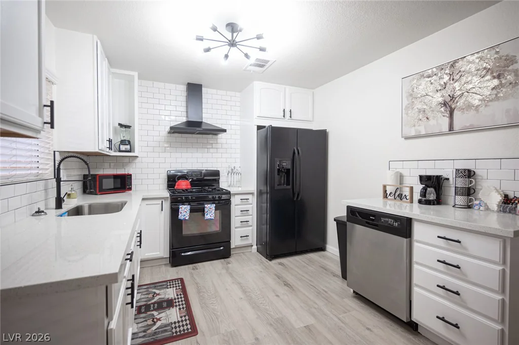 3413 Delhi, North Las Vegas, NV 89032