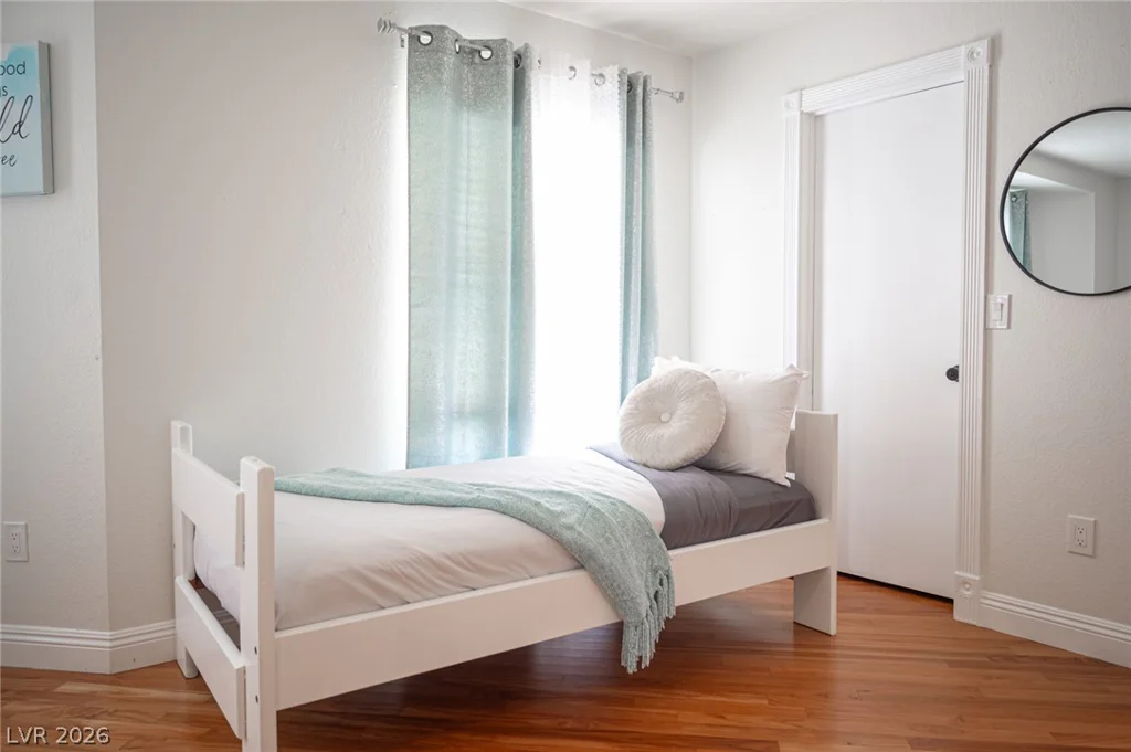 3413 Delhi, North Las Vegas, NV 89032
