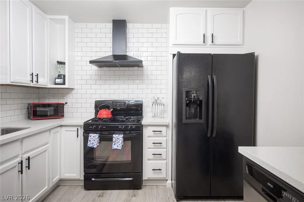 3413 Delhi, North Las Vegas, NV 89032