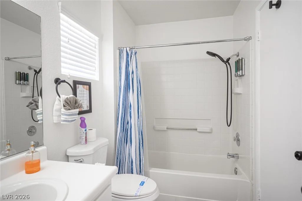 3413 Delhi, North Las Vegas, NV 89032