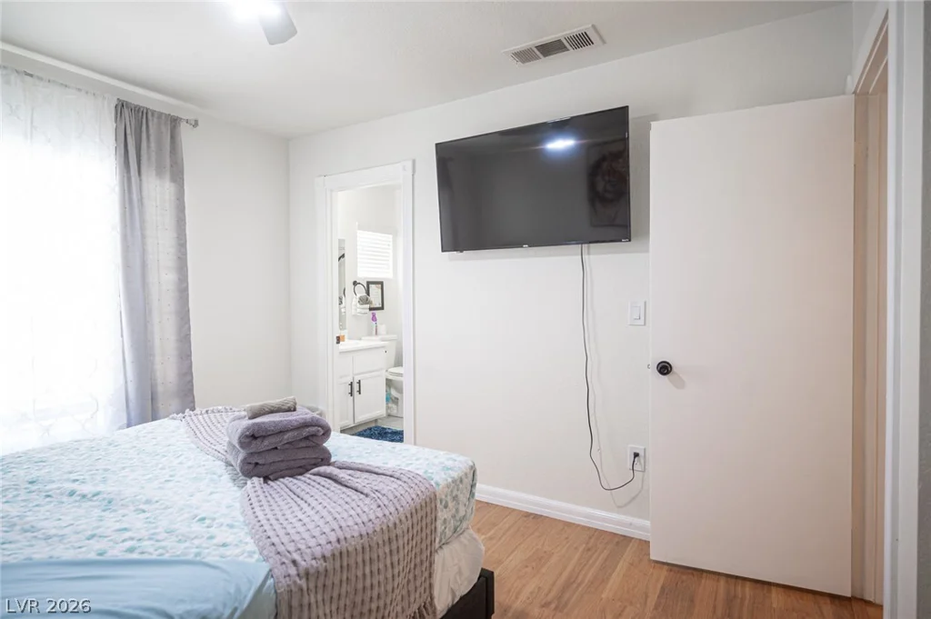 3413 Delhi, North Las Vegas, NV 89032