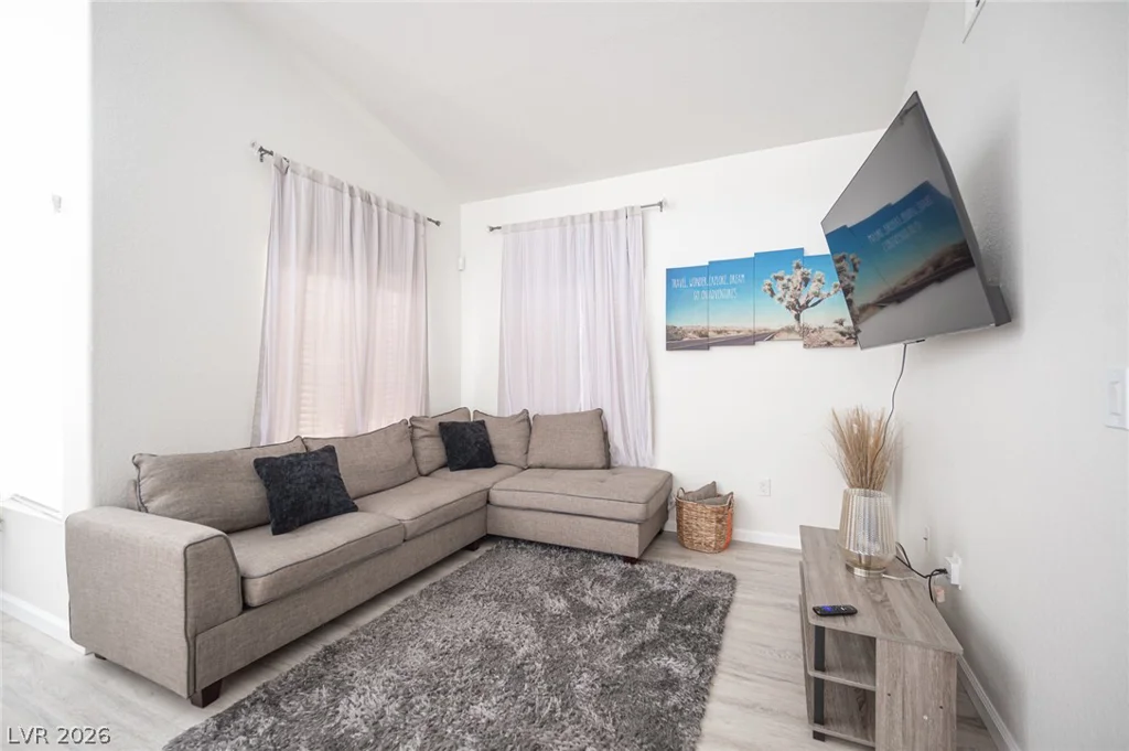 3413 Delhi, North Las Vegas, NV 89032