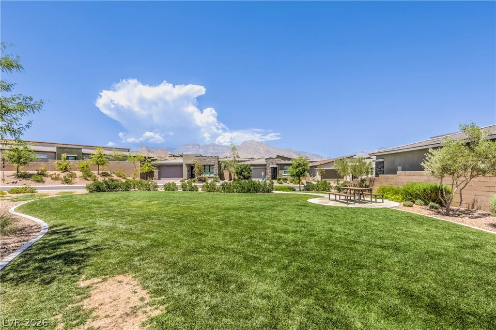 12457 Heritage Bend, Las Vegas, NV 89138