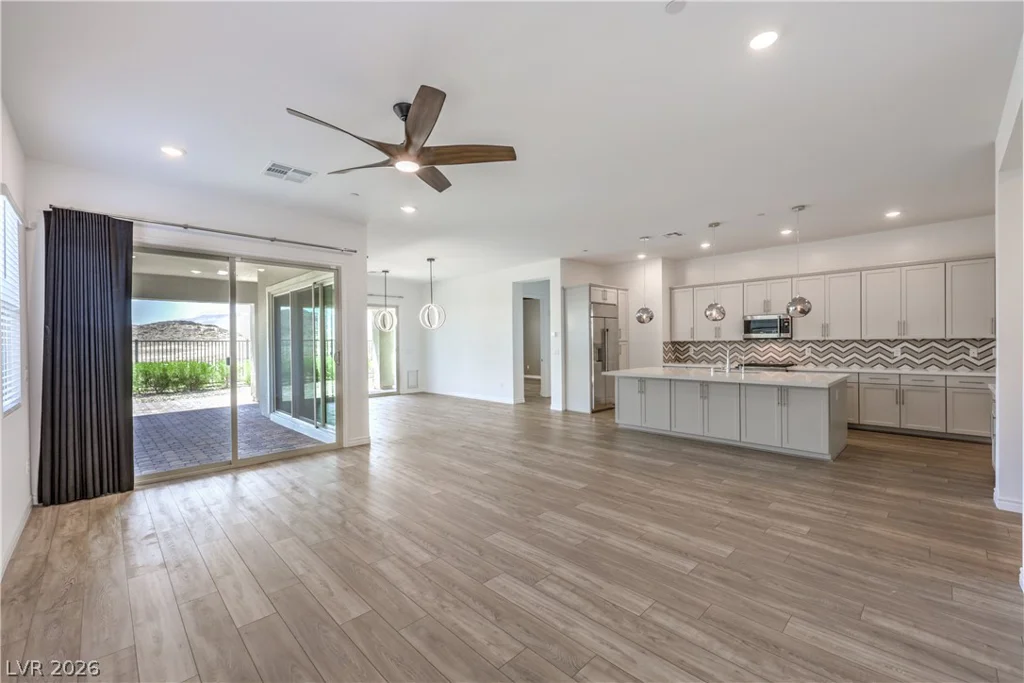 12457 Heritage Bend, Las Vegas, NV 89138