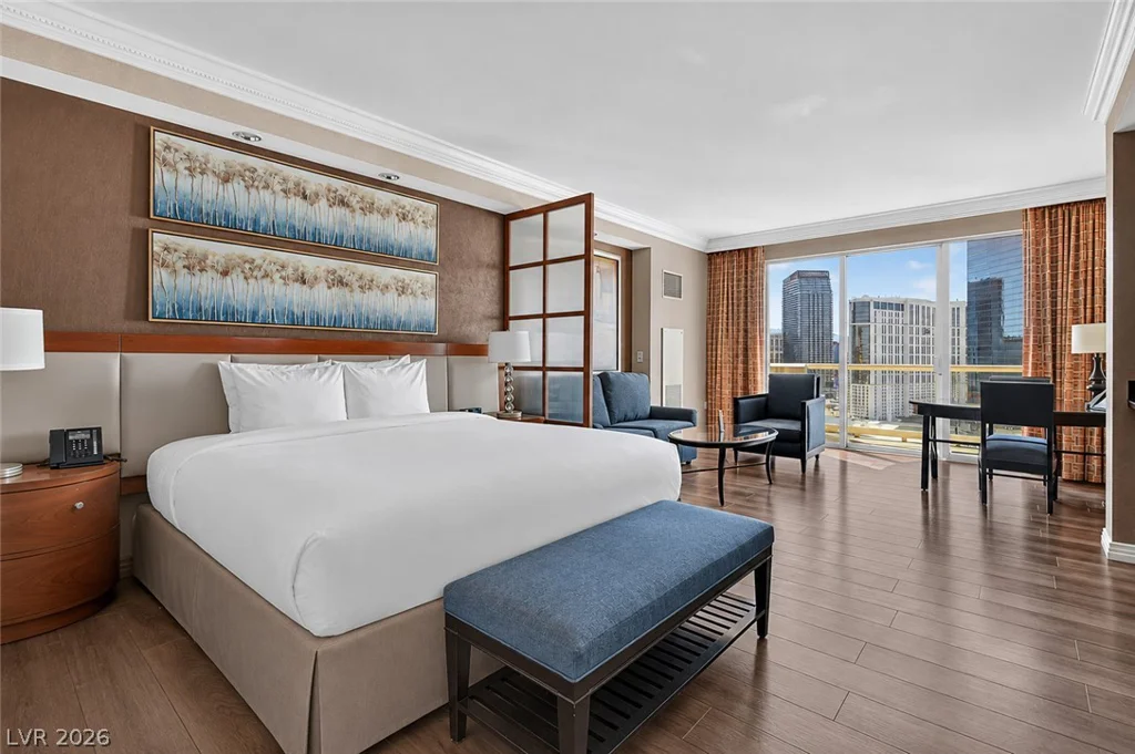 135 Harmon, Las Vegas, NV 89109
