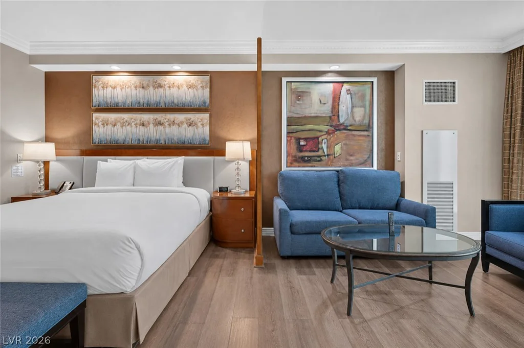 135 Harmon, Las Vegas, NV 89109