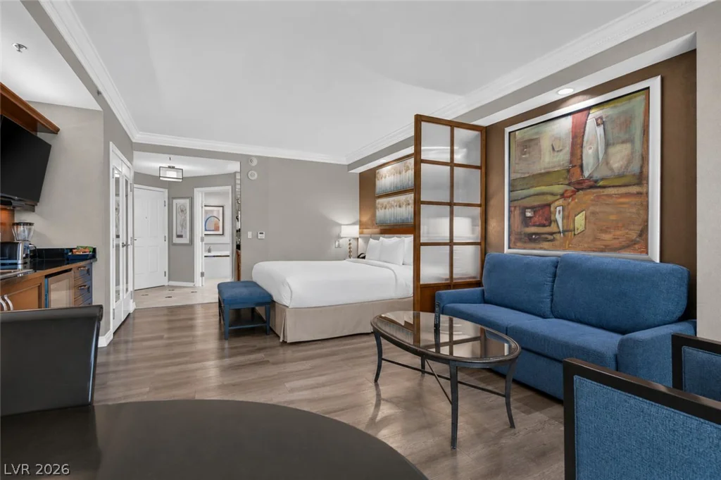 135 Harmon, Las Vegas, NV 89109