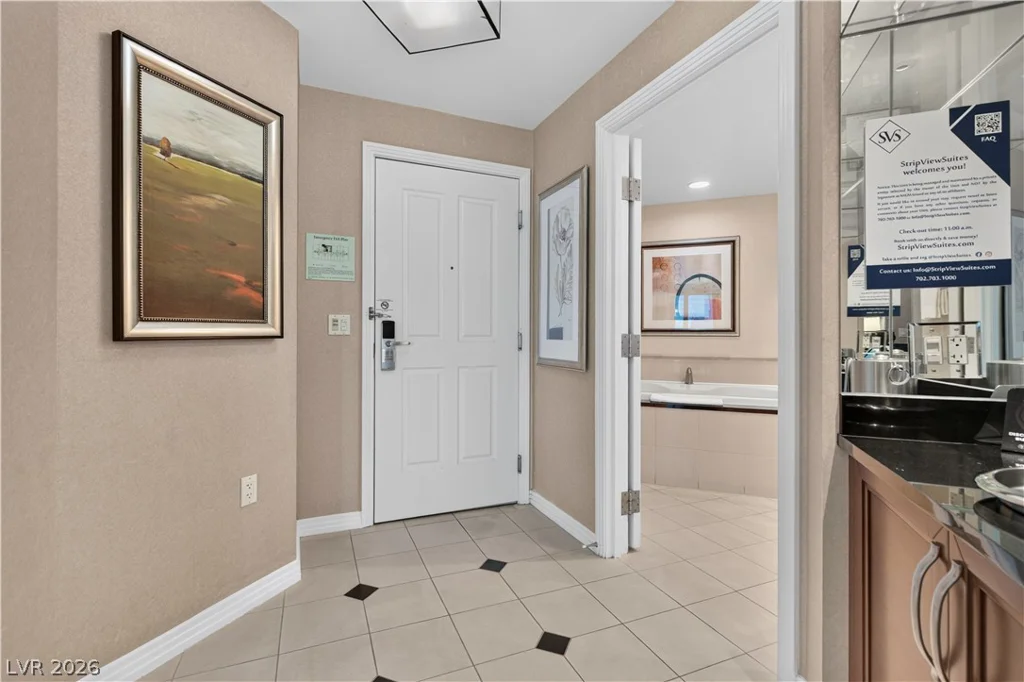 135 Harmon, Las Vegas, NV 89109