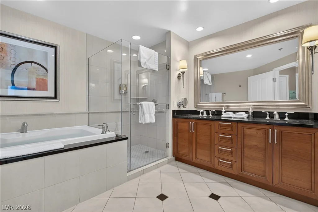 135 Harmon, Las Vegas, NV 89109