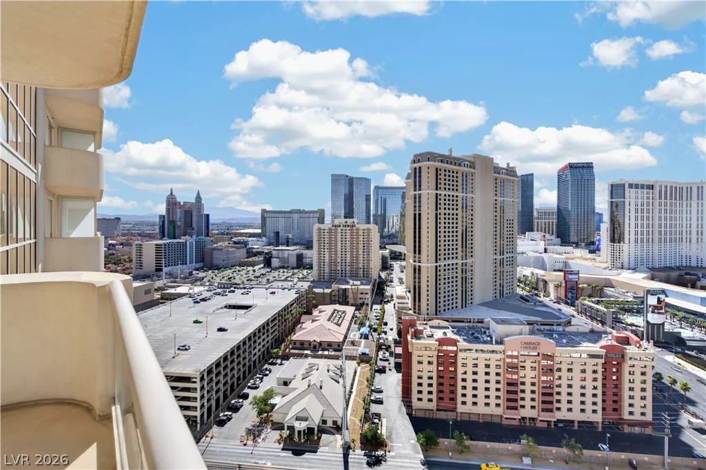 135 Harmon, Las Vegas, NV 89109
