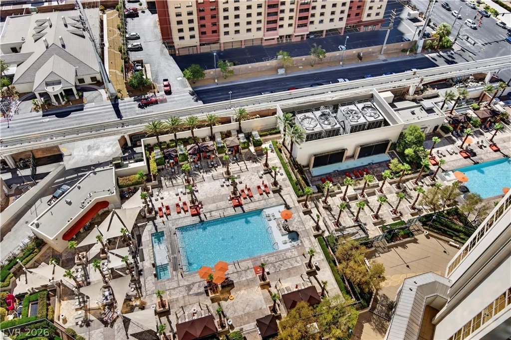 135 Harmon, Las Vegas, NV 89109