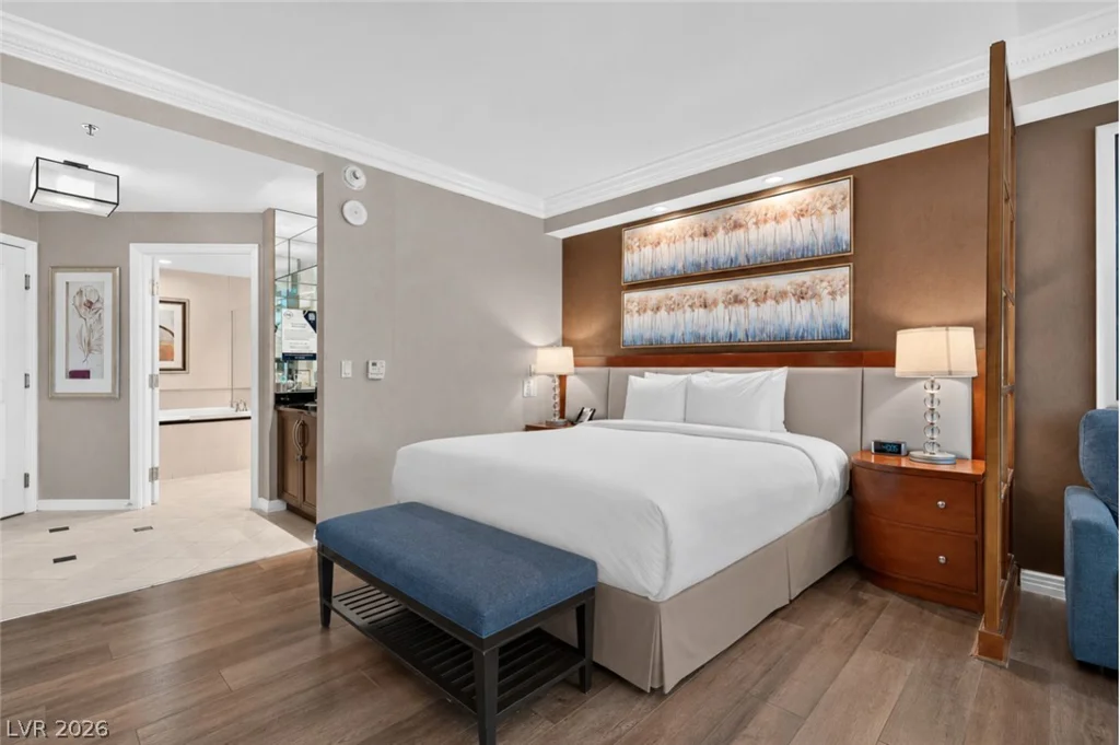 135 Harmon, Las Vegas, NV 89109