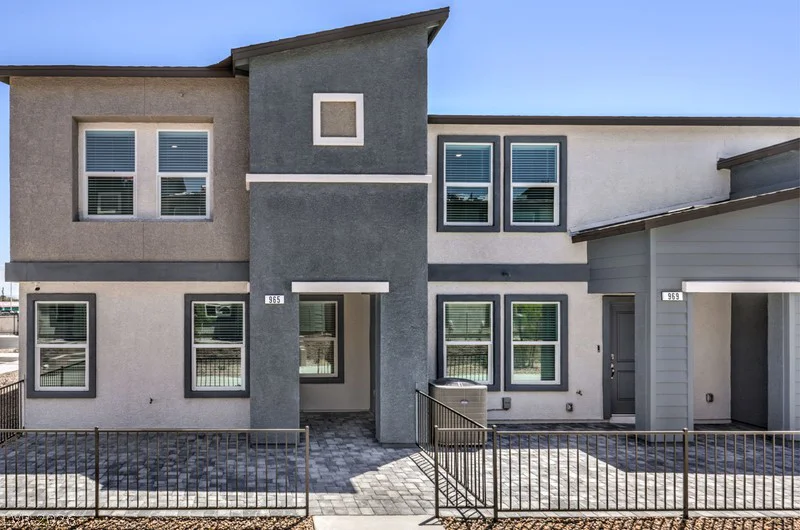 973 Desert Spruce, Las Vegas, NV 89107