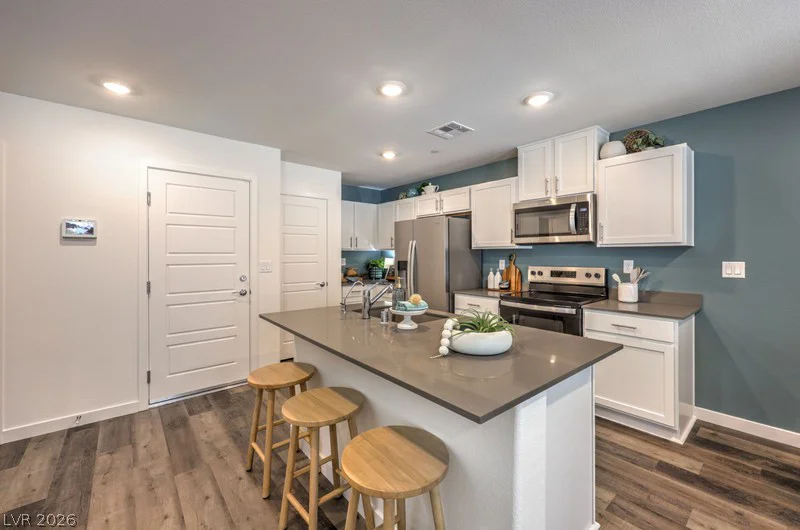 973 Desert Spruce, Las Vegas, NV 89107