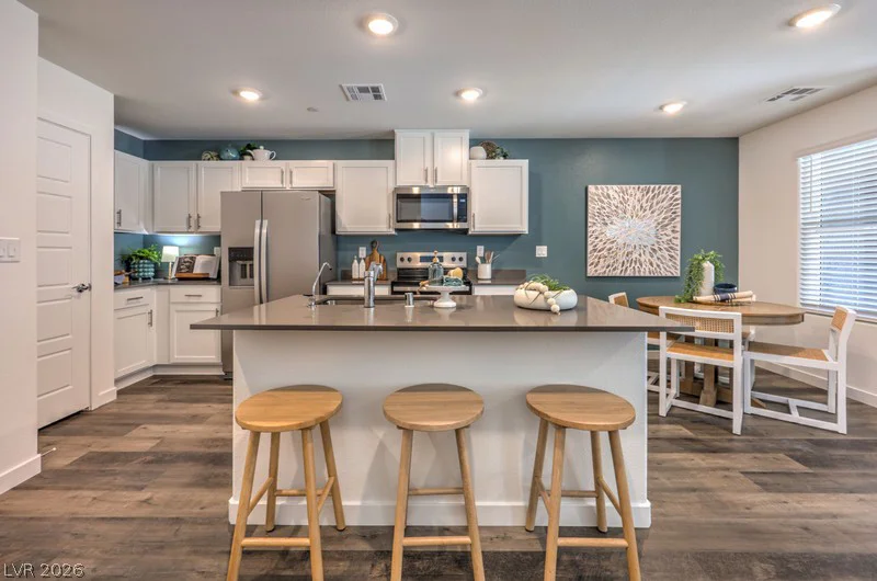 973 Desert Spruce, Las Vegas, NV 89107