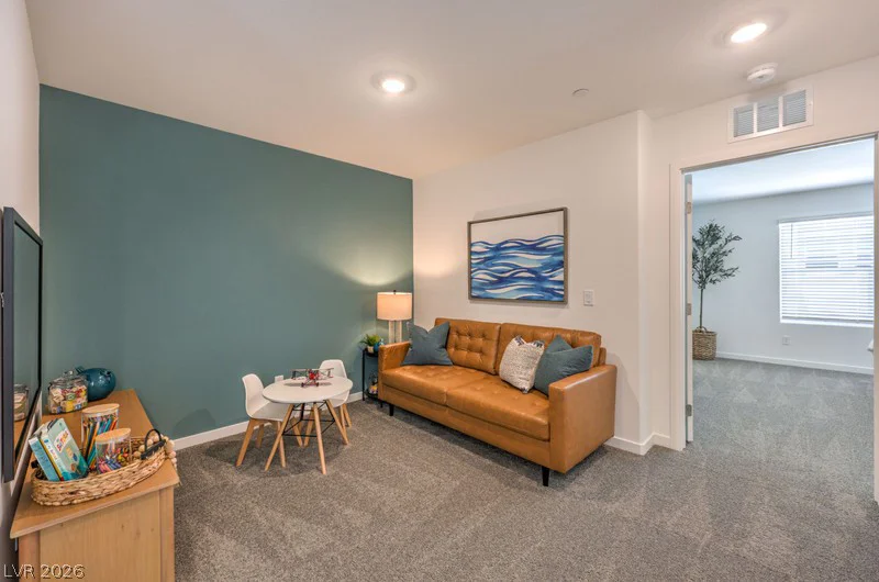 973 Desert Spruce, Las Vegas, NV 89107
