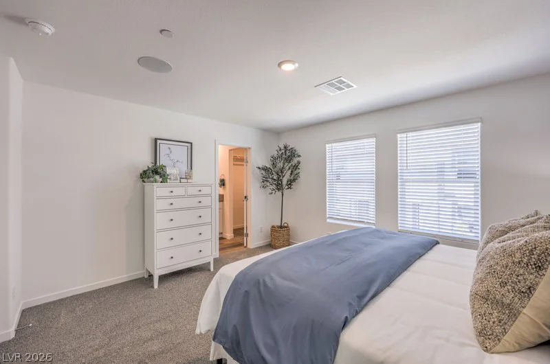 973 Desert Spruce, Las Vegas, NV 89107
