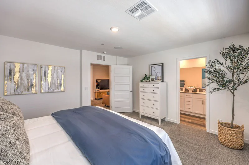 973 Desert Spruce, Las Vegas, NV 89107