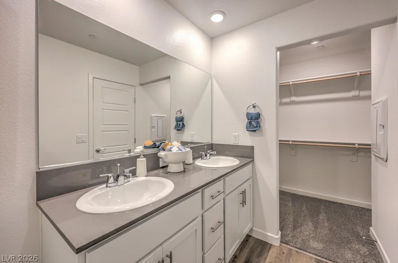 973 Desert Spruce, Las Vegas, NV 89107