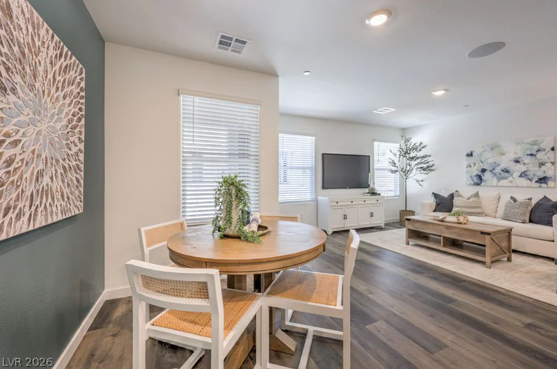 973 Desert Spruce, Las Vegas, NV 89107