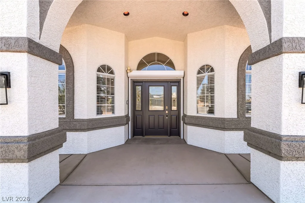 10380 Gilespie, Las Vegas, NV 89183
