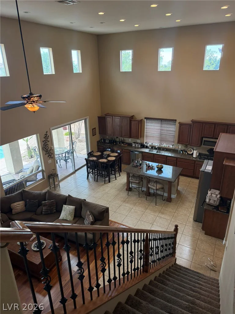 926 Loma Bonita, Las Vegas, NV 89138
