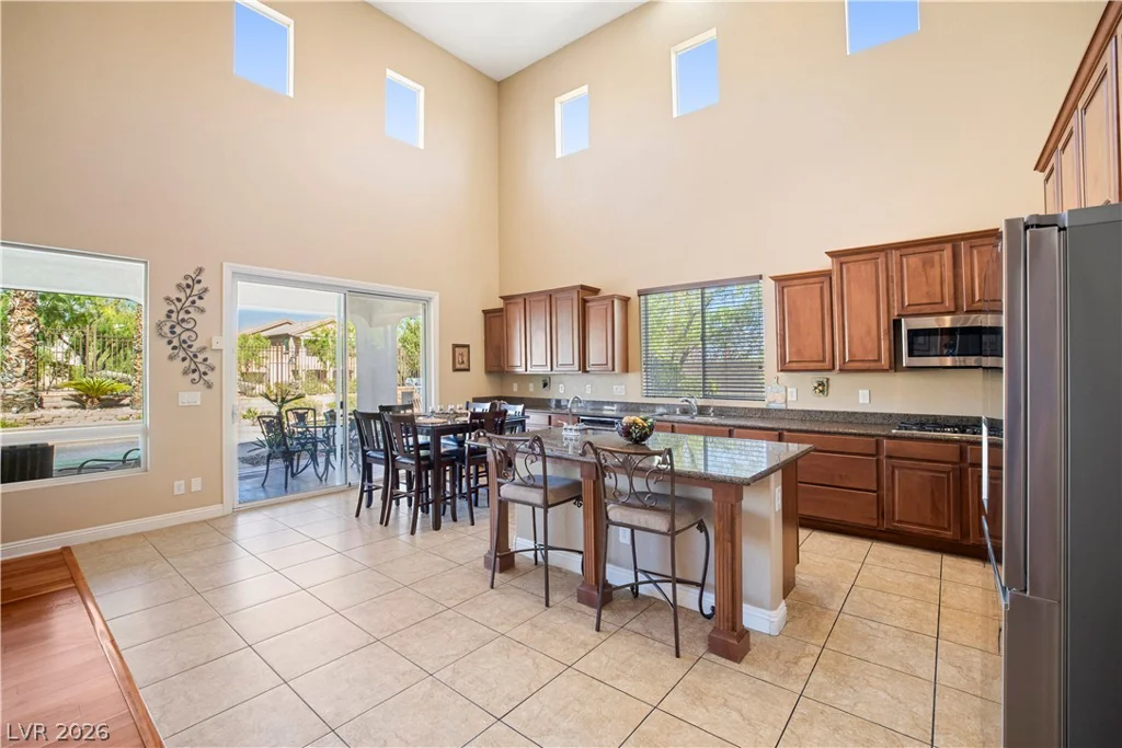 926 Loma Bonita, Las Vegas, NV 89138