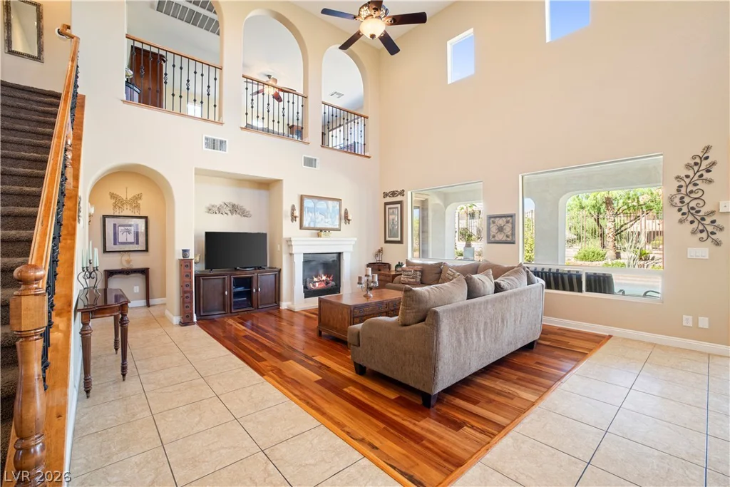 926 Loma Bonita, Las Vegas, NV 89138