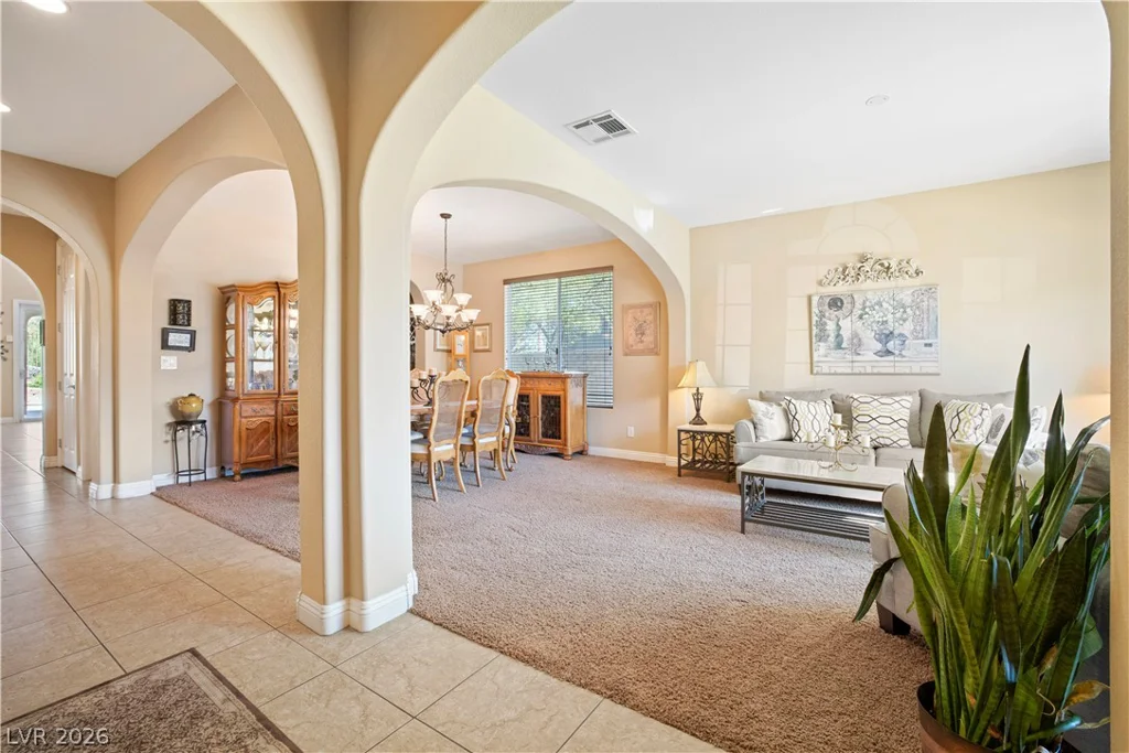 926 Loma Bonita, Las Vegas, NV 89138