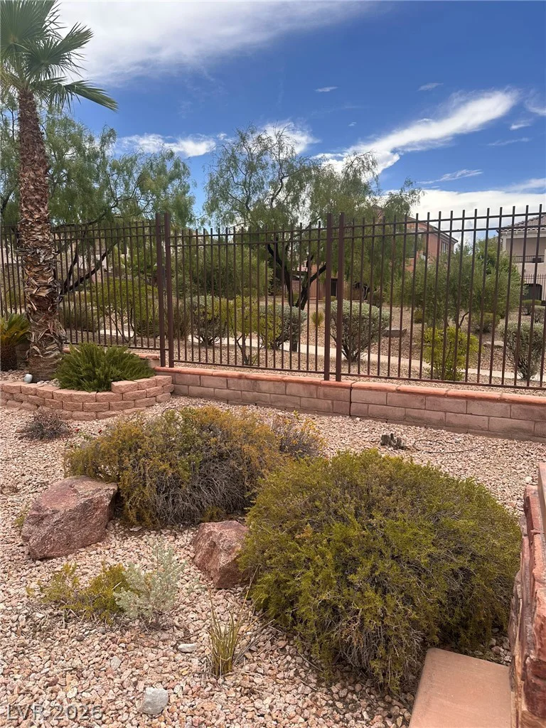 926 Loma Bonita, Las Vegas, NV 89138