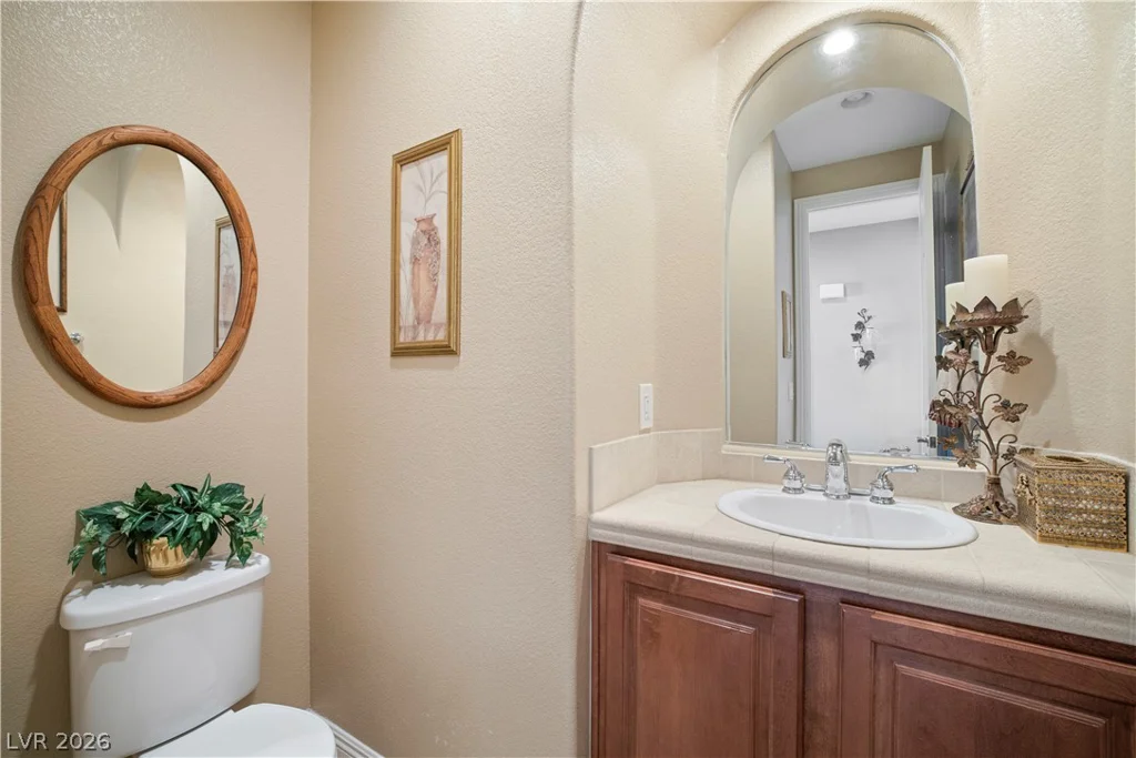 926 Loma Bonita, Las Vegas, NV 89138