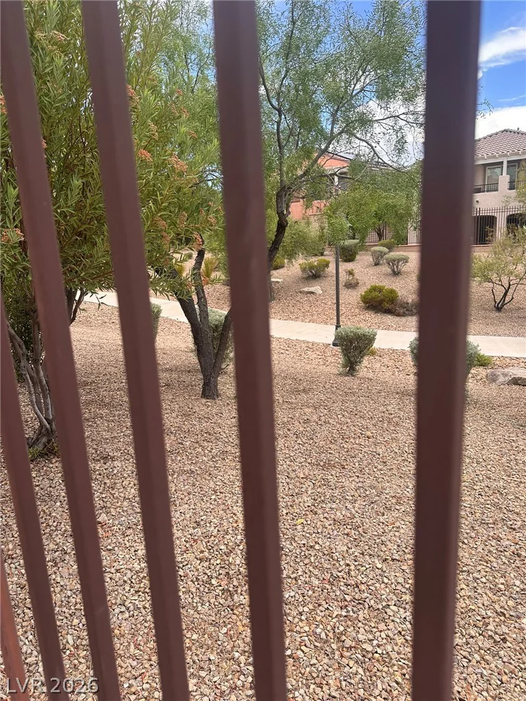 926 Loma Bonita, Las Vegas, NV 89138
