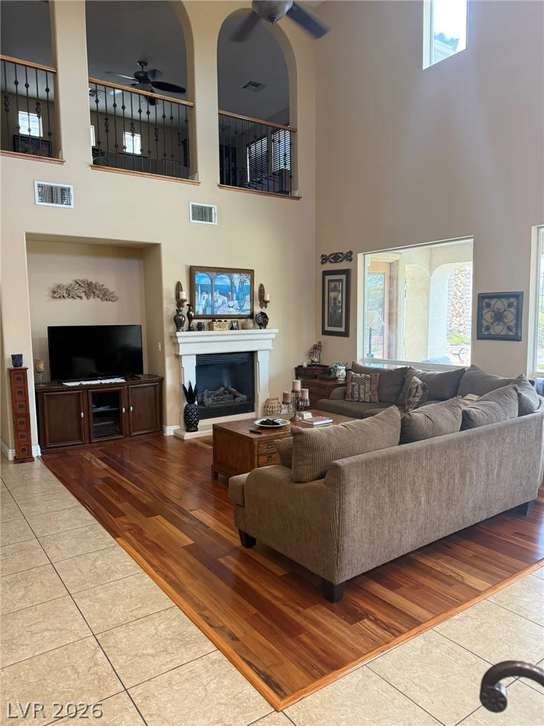 926 Loma Bonita, Las Vegas, NV 89138