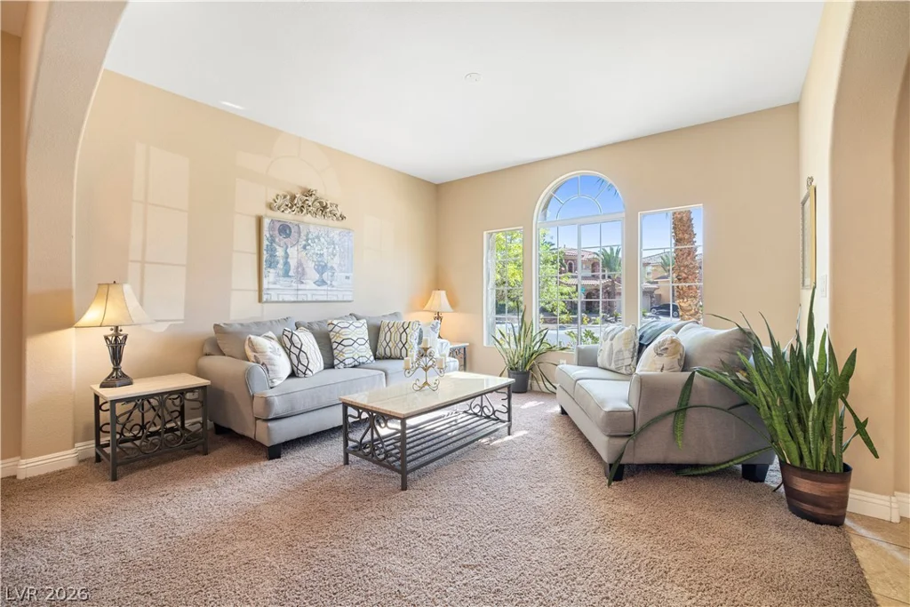 926 Loma Bonita, Las Vegas, NV 89138