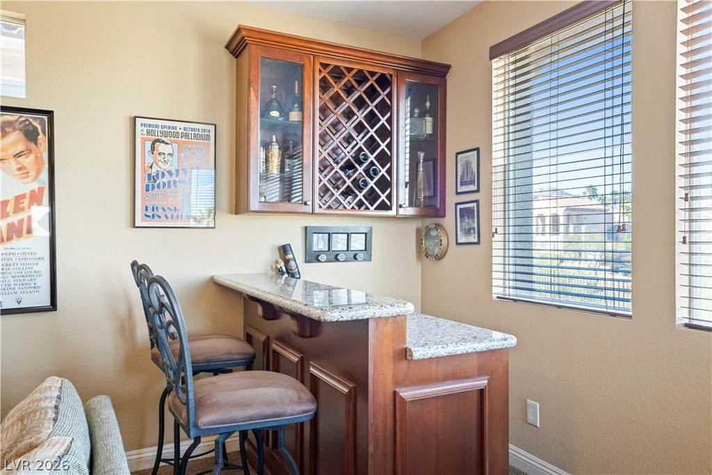 926 Loma Bonita, Las Vegas, NV 89138