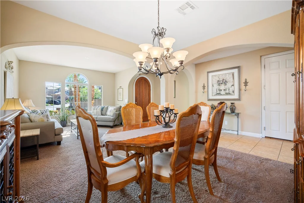926 Loma Bonita, Las Vegas, NV 89138