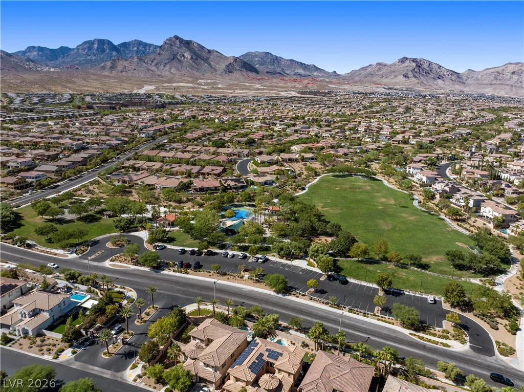 926 Loma Bonita, Las Vegas, NV 89138