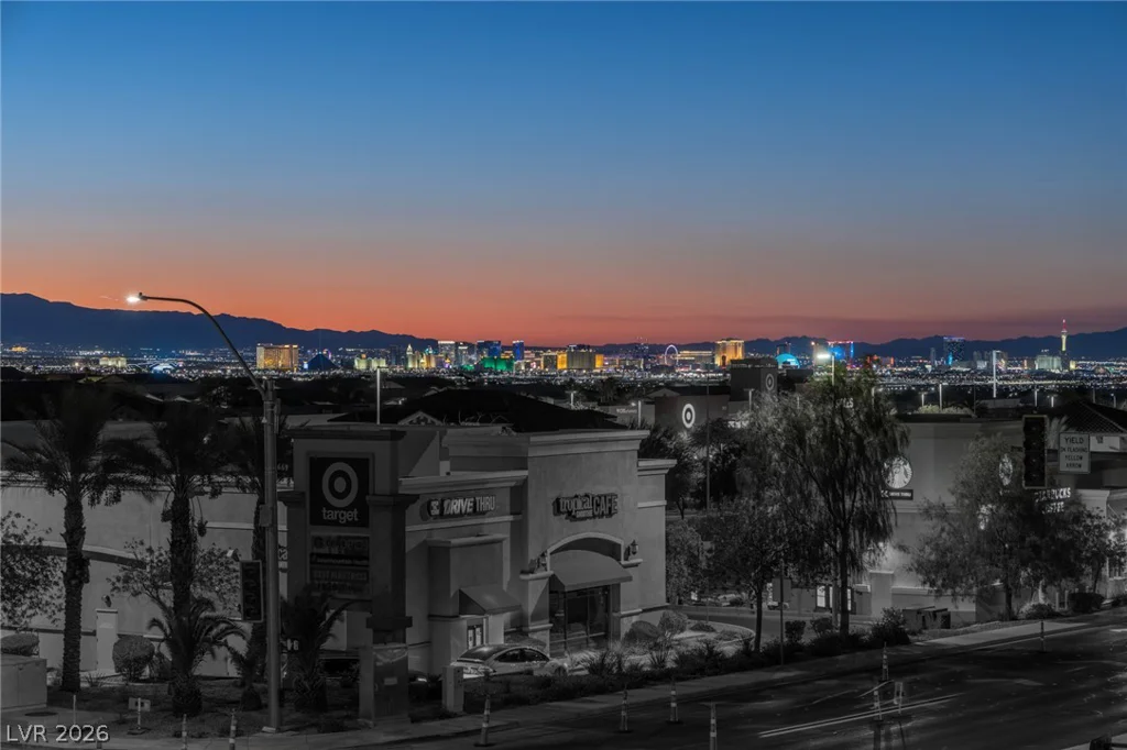 767 Glowing Horizon, Henderson, NV 89052