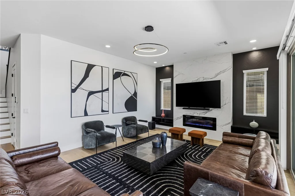 767 Glowing Horizon, Henderson, NV 89052