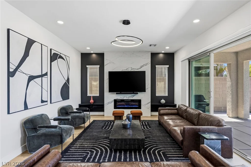 767 Glowing Horizon, Henderson, NV 89052