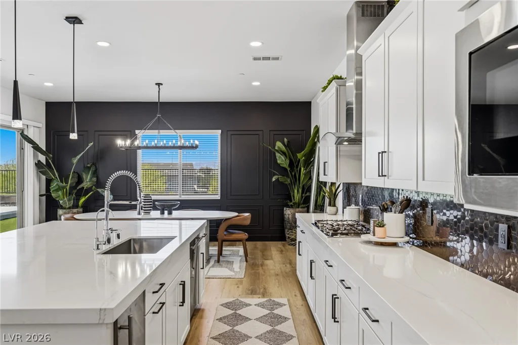 767 Glowing Horizon, Henderson, NV 89052